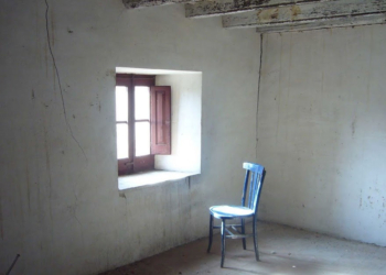 Se juntaron a «charlar un rato» en una casa deshabitada y fueron detenidos