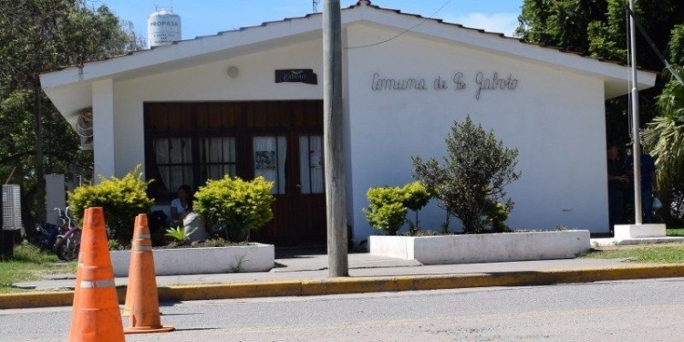 Gaboto convoca a autoridades locales para constituir el comité de crisis