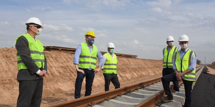 Timbúes: Perotti y el Ministro de Transporte recorrieron las obras ferroviarias