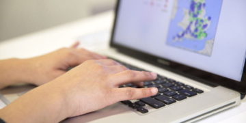 Las clases presenciales en las escuelas no comenzarán el 13 de abril