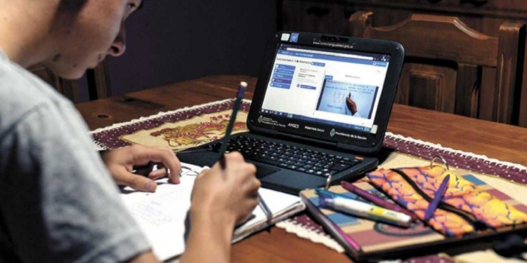 Entregarán 700 mil cuadernillos para alumnos santafesinos