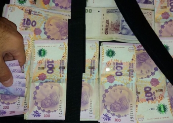 Ejemplar: encontró y devolvió un maletín con dinero de un hombre de Monje