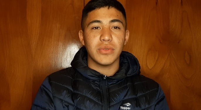 Recibió un resarcimiento económico tras una golpiza y lo donó en alimentos