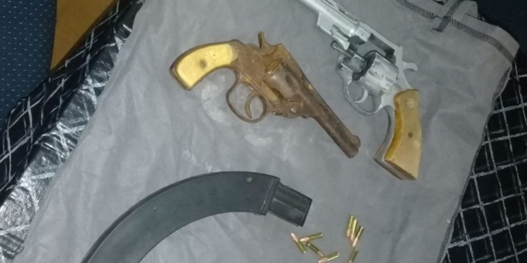 San Genaro: secuestraron armas en el patio de una vivienda y serán peritadas