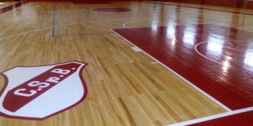 Sportivo Belgrano de Oliveros ya luce su nuevo piso parquet