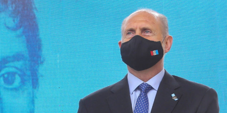 Perotti anunció medidas por sectores: abren bares y reducen circulación vehicular