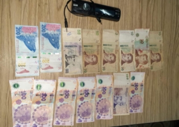 Tres menores detenidos tras golpear y asaltar un remisero en la región