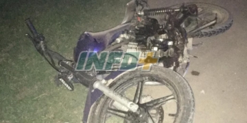 Una moto y un auto chocaron de frente en la ruta a Gaboto: un herido