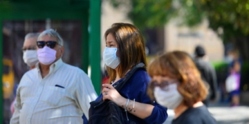 Crecen los contagios y analizan restringir actividades en la provincia