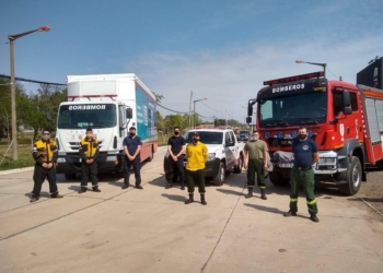 Bomberos de San Genaro y Gálvez viajaron a combatir incendios en Córdoba