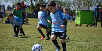 Clubes de Totoras juntan firmas para la habilitación de actividades para niños