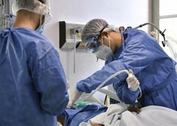 Reportaron 1.728 casos nuevos y 36 muertes este lunes