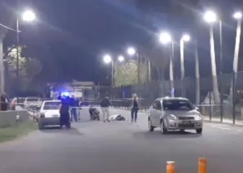 Luctuoso accidente en la región: un joven murió al caer de su moto
