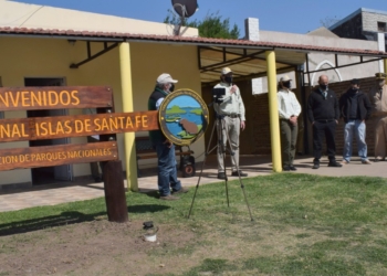 Incendios en las islas frente a Gaboto: «Es una situación gravísima»