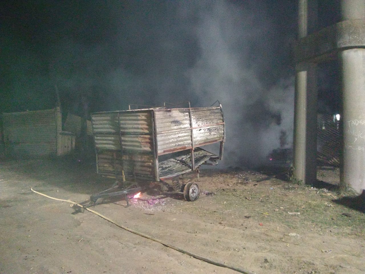 Un grave incendio consumió una vivienda precaria en Totoras