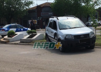 Joven de Gaboto volcó en pleno centro de Maciel