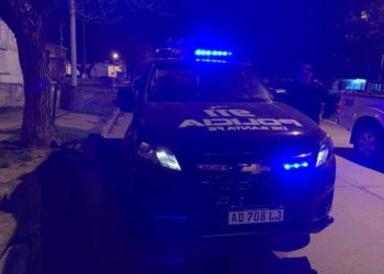 Madrugada violenta en Totoras: un joven apuñalado en medio de una riña