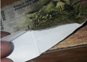 Indignación: le dieron dos billetes falsos de 500 pesos a un delivery de Maciel