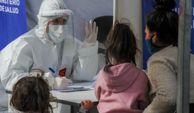 La provincia confirmó 2.319 nuevos contagios y 33 muertes