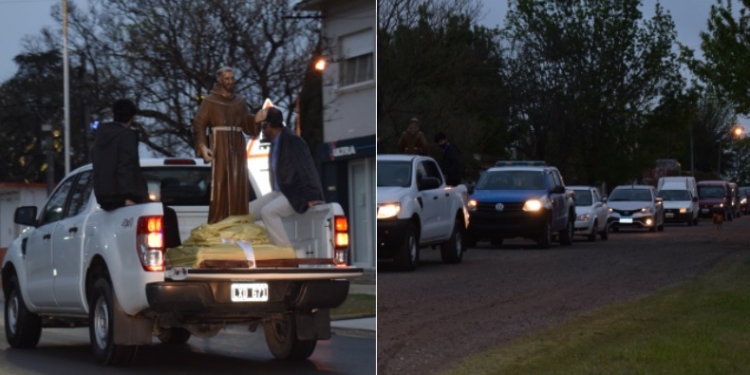 Maciel: cerca de 50 autos participaron en la caravana por San Francisco de Asís