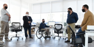 Sukerman recorrió la planta de ACA Timbúes y valoró la inclusión de personas con discapacidad