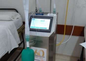 Instalaron el primer respirador adquirido por el Rotary Totoras