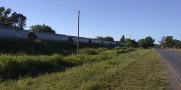 Un tren embistió a un hombre y debieron amputarle ambas piernas y un brazo