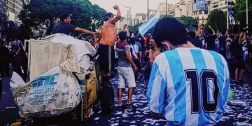 «Se fue el dueño del Circo»: el mensaje de Tomi Costa para Maradona