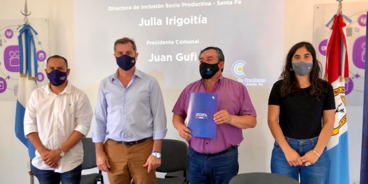 Inclusión laboral para jóvenes: firma de convenios en Centeno para el Santa Fe Más