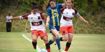 La joven futbolista de Barrancas marcó doblete con la casaca de Central