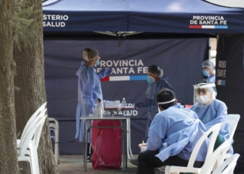 Santa Fe volvió a superar los mil casos y registró 34 fallecidos