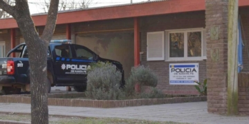 La policía irrumpió en una fiesta clandestina en Díaz: 5 demorados