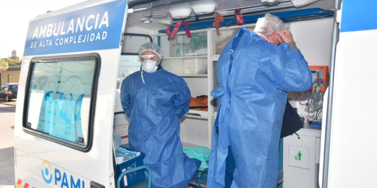Desesperante: un jubilado de Maciel con Covid debió esperar 15 horas por la ambulancia