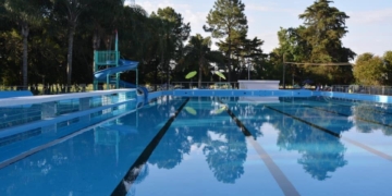 Los clubes de Totoras y San Genaro anunciaron el inicio de la temporada de pileta