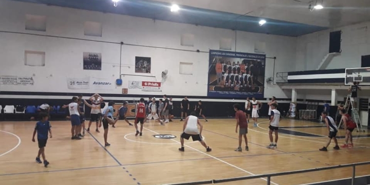 Alba de Maciel anunció que retomará con las prácticas de básquet