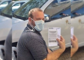 Marcos fue el primer vecino de Correa en vacunarse: «Como médico la recomiendo»