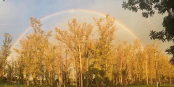 Un hermoso arco iris decoró el cielo este miércoles: ¿Por qué y cómo se forman?