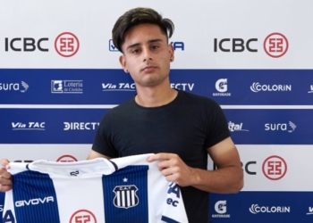 Gastón Torres firmó su primer contrato profesional con Talleres de Córdoba