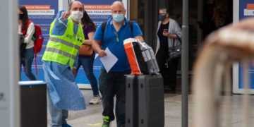 Covid: detectaron el primer caso de la cepa británica en la Argentina