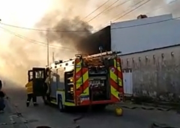 Grave incendio en una vivienda y un depósito en Coronda