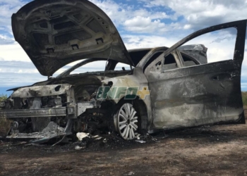 Una mujer está grave tras incendiarse su auto entre Maciel y Clarke