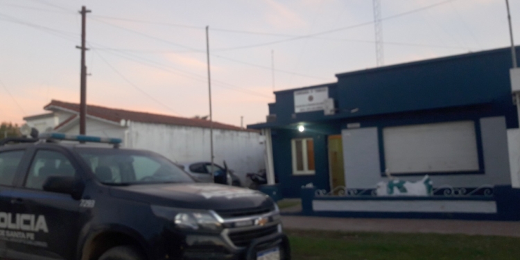 Un vecino de Timbués corrió a un ladrón, lo atrapó y lo entregó a la policía