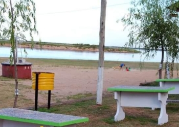 Un joven fue picado por una raya en Puerto Aragón y terminó en el Samco