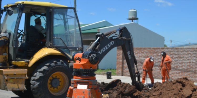 Timbúes invierte casi 19 millones de pesos en la cuarta etapa de la red colectora cloacal 