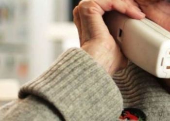 Amenazaron con matar a su hija y entregó dólares y joyas: era un engaño