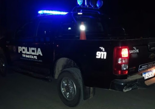 Encontraron a un hombre sin vida en una ruta de la región y buscan identificarlo