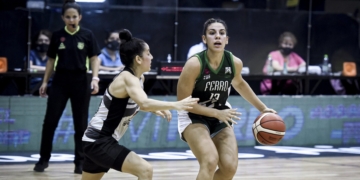 La rompió: Agus Bazán debutó en la Liga Nacional con 22 puntos