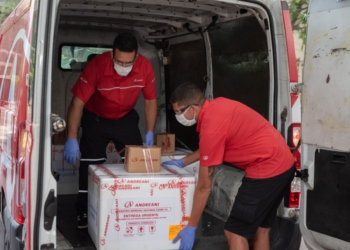 Oliveros recibió las vacunas y el lunes comenzará la campaña