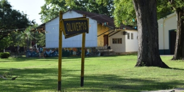 Oliveros extendió el horario de bares pero no habilitó juntadas en espacios públicos