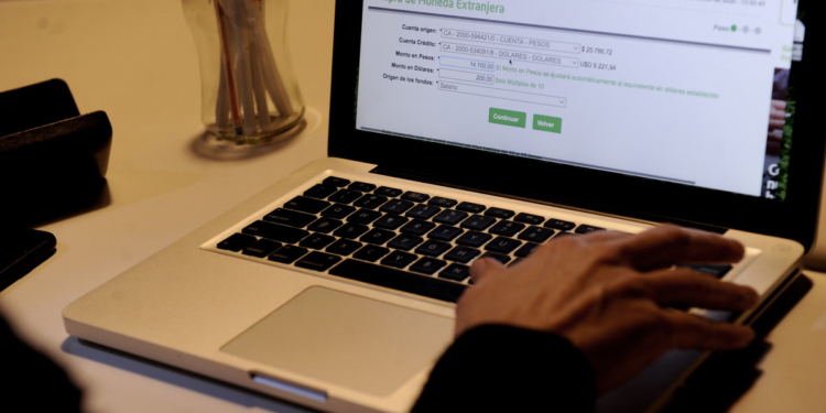 Un hombre de Arocena fue estafado y le robaron 200 mil pesos